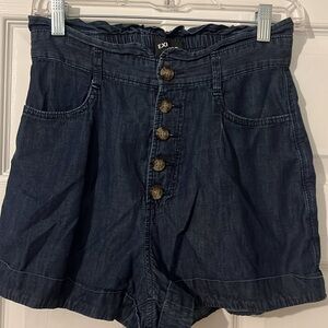 Women's EXPRESS SHORTIE EXTREME High Raise Denim Button-Up Shorts Sz S/P Small